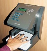 Pointeuse biométrique contour main