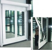 Porte rapide autoréparable