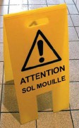 Portique de prévention sol mouillé