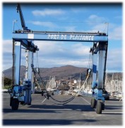 Portique élévateur à bateaux d'occasion 32T