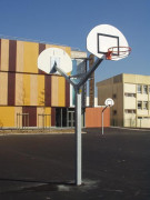 Poteau basket de rue panneau polyester simple et double