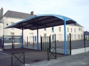 Préau entrée école 