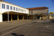 Préau scolaire modulable et adaptable