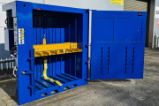 Presse à balle verticale 550kg - Force de compactage 50t
