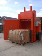 Presse à balle verticale jusqu'à 500 kg - 490 kN