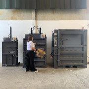 Presses à balle verticales jusqu'à 650 kg - 2 à 50t