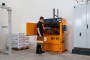 Presse à balles 4 Tonnes