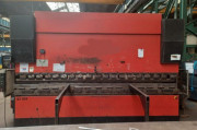 Presse plieuse CNC