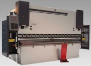 Presse plieuse hydraulique traditionnelle