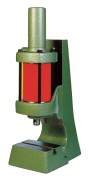 Presse pneumatique à vérin double effet