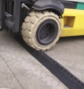 Protège câble série lourde en rouleau
