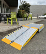 Plateforme et rampe d'angle mobile