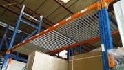 Rayonnage caillebotis