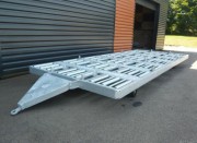 Remorque de transport et manutention fret sur palettes aéronautiques