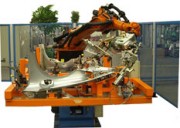 Robot de soudage par points de pièces de tôlerie
