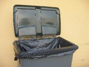 Sac plastique conteneur poubelle