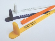 Scellés de sécurité à fermeture automatique