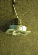 Spot LED encastrable et orientable