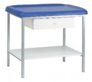 Table de pédiatrie
