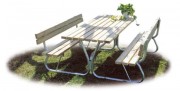 Table de plein air en bois
