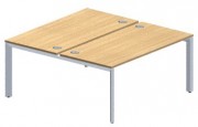 Table en mélaminé 
