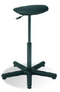 Tabouret assis debout