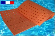 Tapis piscine à trous 