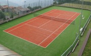 Terrains tennis gazons synthétiques