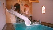 Toboggan pour piscine d'intérieur 