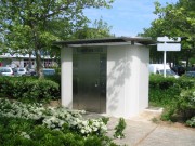 Toilette public simple pour parcs