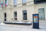 "Totem de communication tactile - 46"" 49"" et 55"""