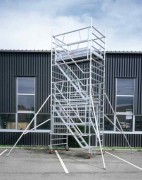 Tours d'accès roulantes