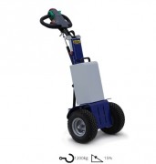 Tracteur à timon motorisé