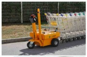 Tracteur pousseur pour chariots supermarché 