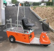 Tracteur transporteur électrique