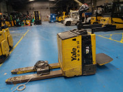  Transpalette électrique porté assis d'occasion