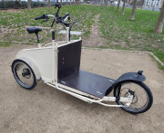 Vélo électrique pour transport de charge