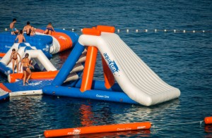 Aire de jeux aquatiques gonflables - Devis sur Techni-Contact.com - 1