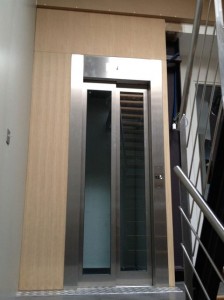 Ascenseur sans local machine +50% surface cabine - Devis sur Techni-Contact.com - 1
