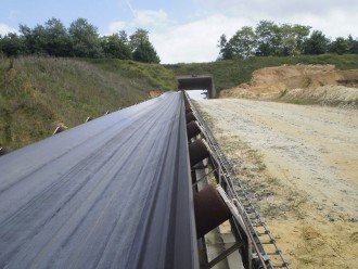 Bande transporteuse caoutchouc sablière - Devis sur Techni-Contact.com - 1