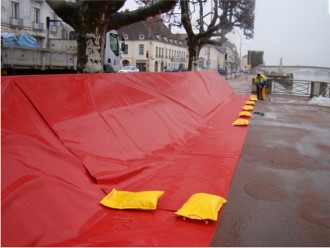 Barrière anti inondation pour maisons et bâtiments - Devis sur Techni-Contact.com - 2