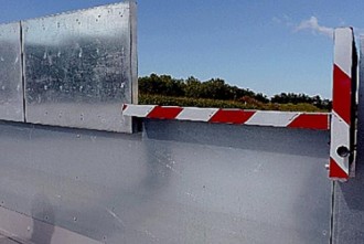 Barrière de sécurité antichute à bavettes basculantes - Devis sur Techni-Contact.com - 4