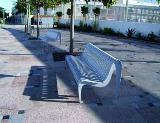 Chaise urbaine à lattes acier mécanosoudé - Devis sur Techni-Contact.com - 1