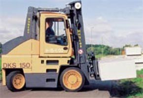 Chariot élévateur de manutention diesel 12000 kg - Devis sur Techni-Contact.com - 1