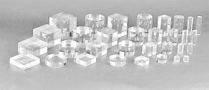 Cubes en plexiglas pour vitrines - Devis sur Techni-Contact.com - 1