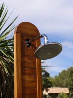 Douche solaire en bois - Devis sur Techni-Contact.com - 2