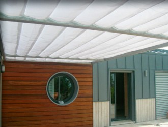 Ecrans anti solaires exterieurs sur toiture - Devis sur Techni-Contact.com - 1