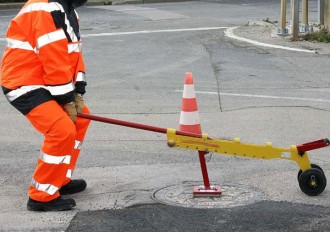 Manipulateur de plaque d'égout - Devis sur Techni-Contact.com - 3