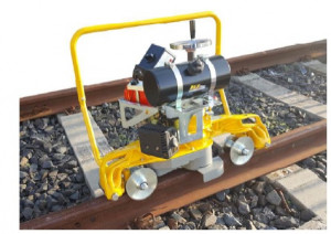 Meuleuse avec moteur à essence chantier ferroviaire - Devis sur Techni-Contact.com - 1