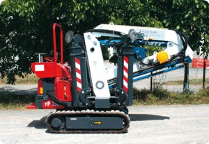  Mini grue télescopique sur chenille 2690 Kg - Devis sur Techni-Contact.com - 1